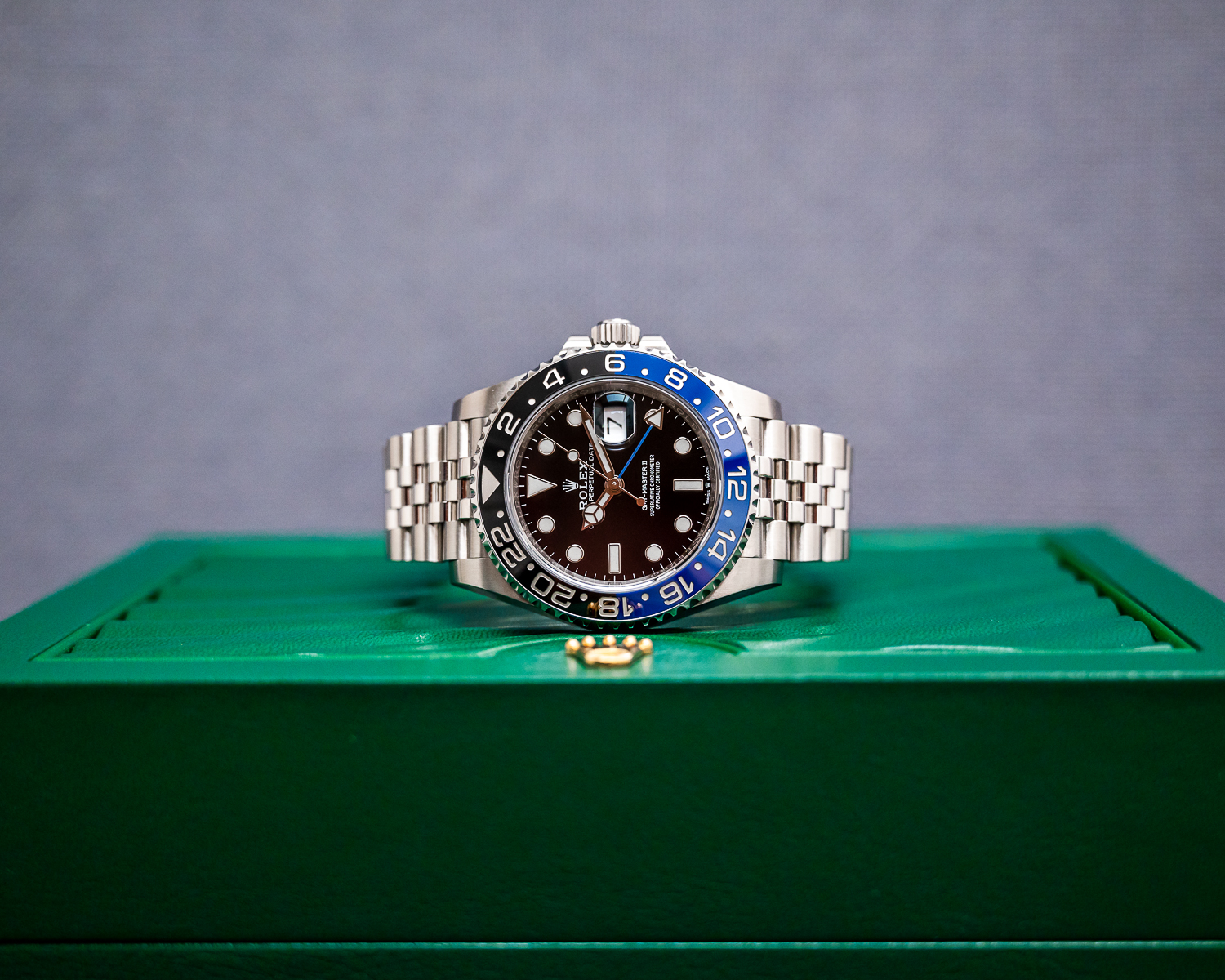 ROLEX GMT MASTER II "BATGIRL" 1